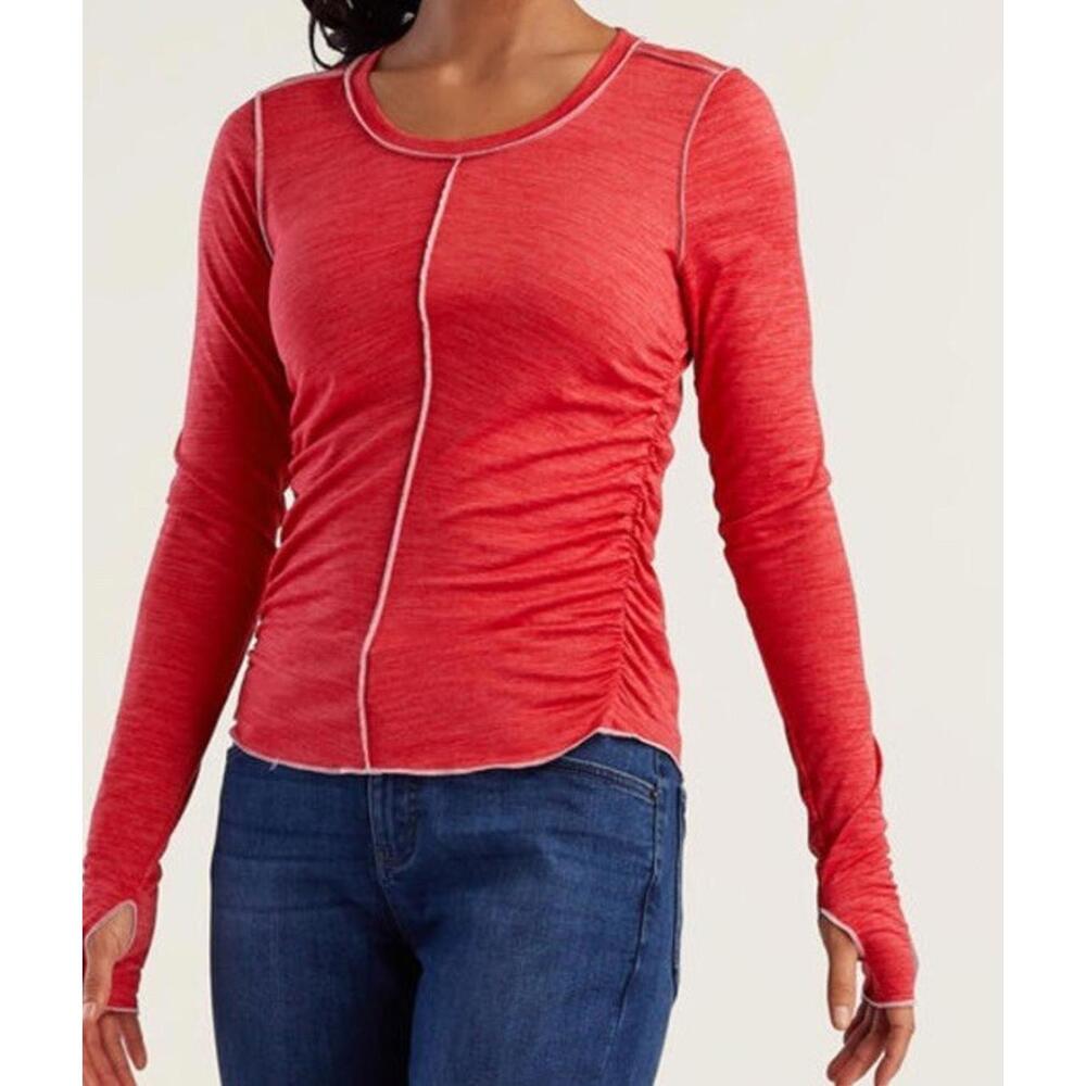 $58 Free People Right On Run Long Sleeve Layer Thumb Holes Winter Berry  Medium - Picture 3 of 4